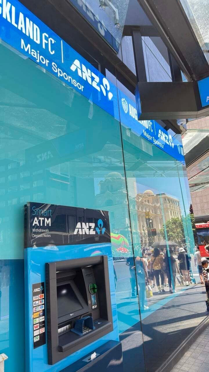 ANZ Bank Queen Street NZ ticker