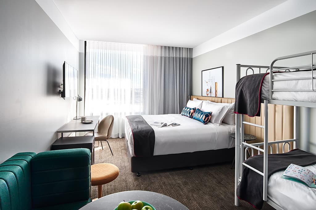 FamilyRoom-VeriuGreenSquare